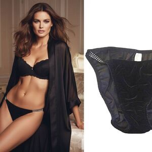 Victoria's Secret 1997 Black Rhinestone String Bikini Panties Med NWOT